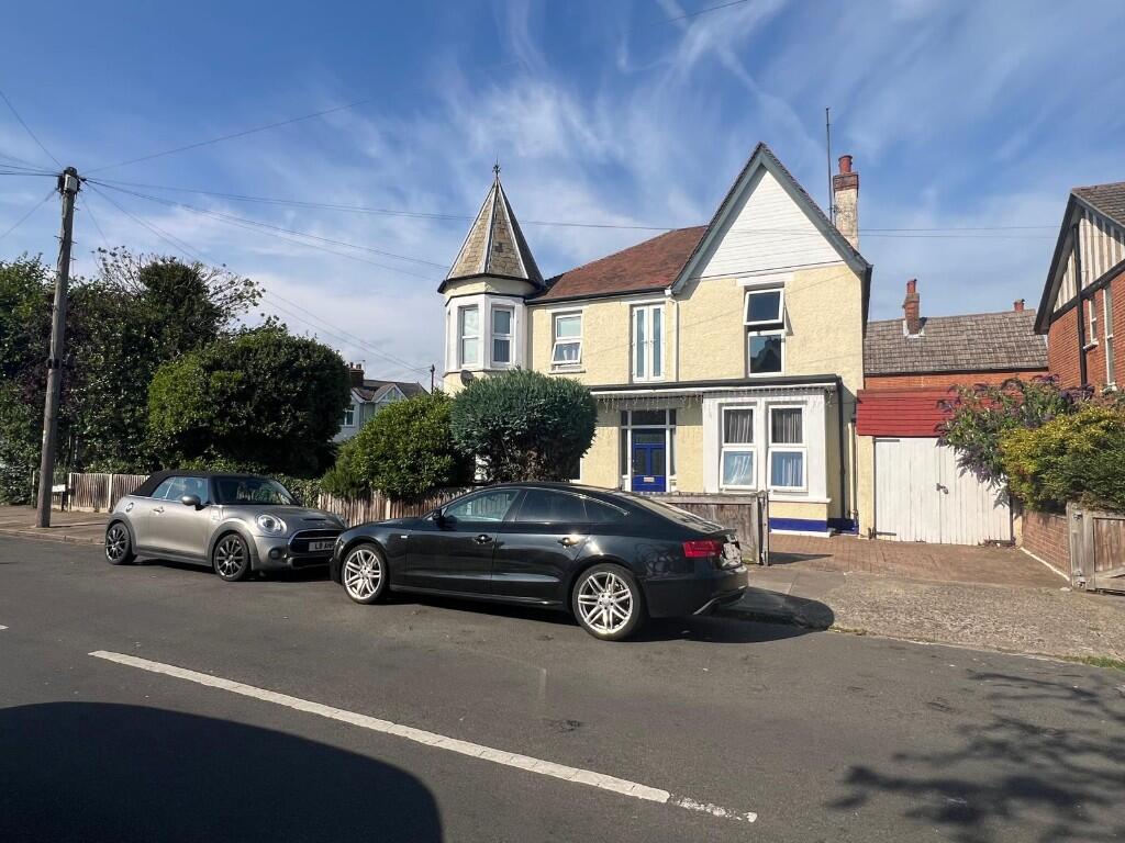 Main image of property: Beaconsfield Road, Clacton-On-Sea, Essex, CO15