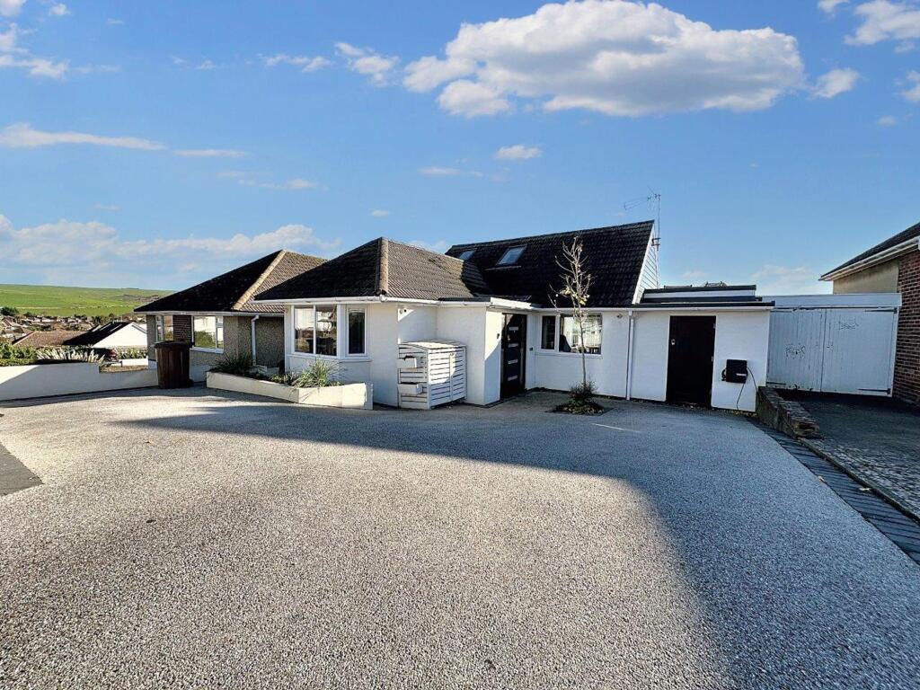 Tumulus Road, Saltdean, BN2 8FS