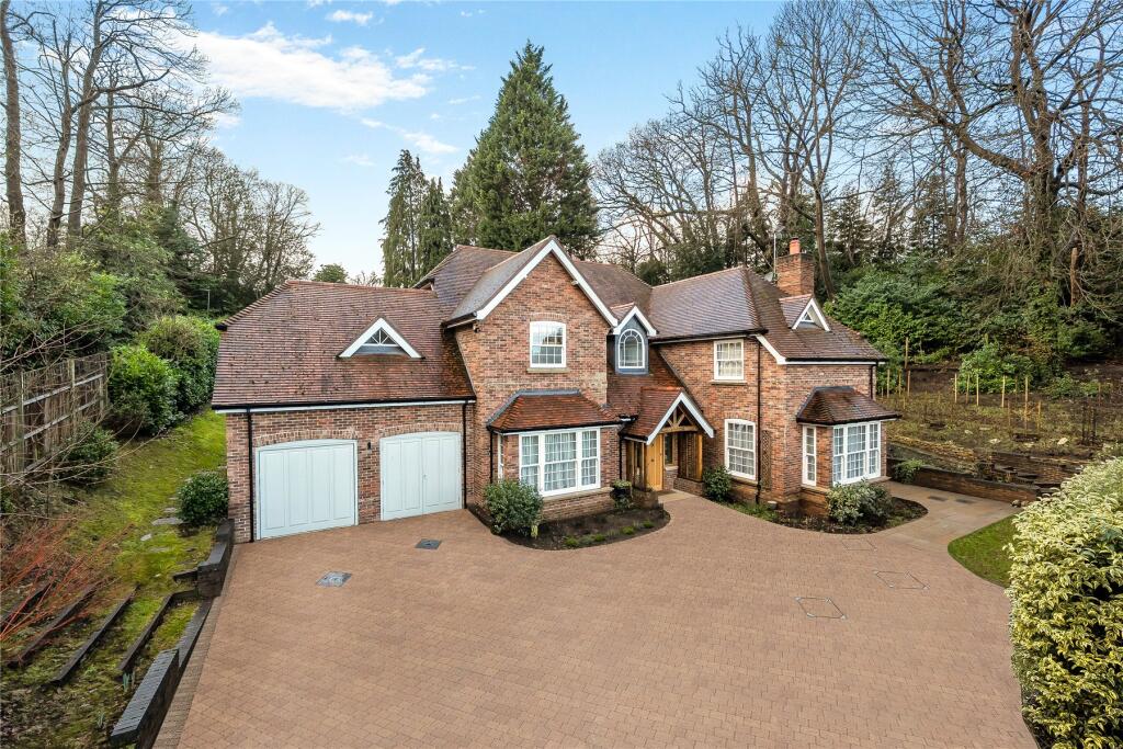 Main image of property: Janoway Hill Lane, Woking, Surrey, GU21