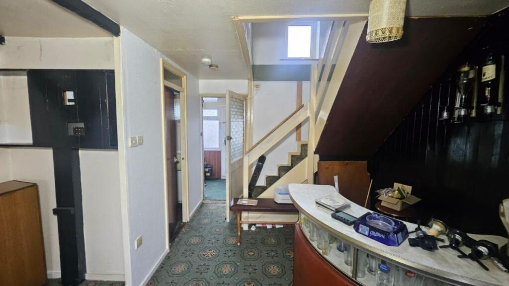 Greenwood Crescent, Warrington photo 3