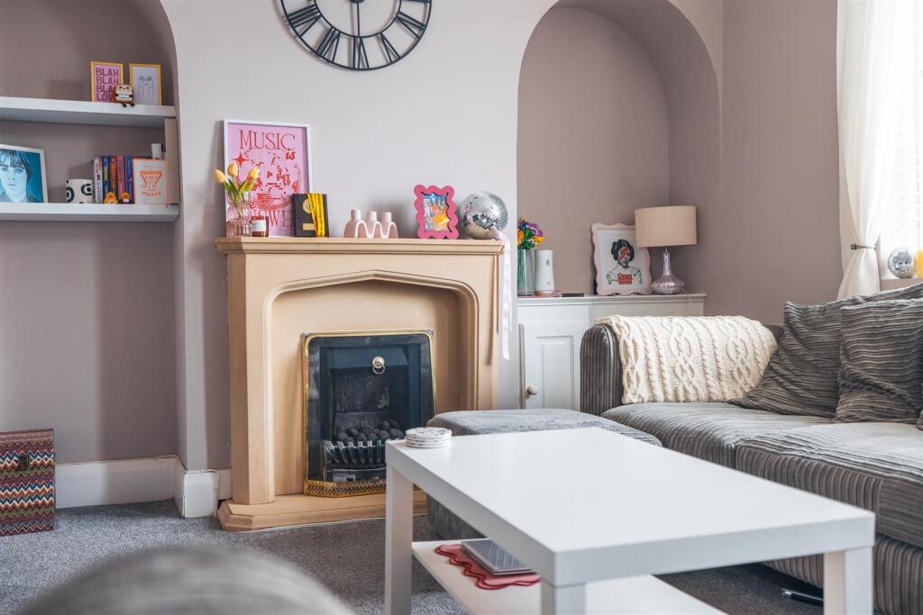 House in Neston, Cheshire West and Chester - View 3