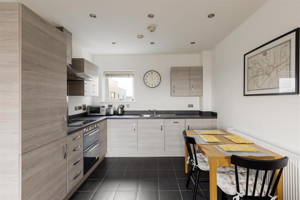 Thornbury Way, Walthamstow - View 2