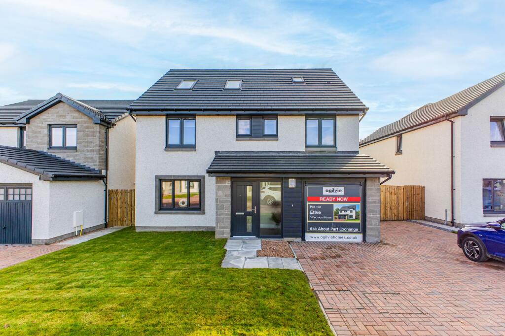 5-bed detached on (Plot 192) The Etive, Drovers Gate, Crieff, PH7, £463,000
