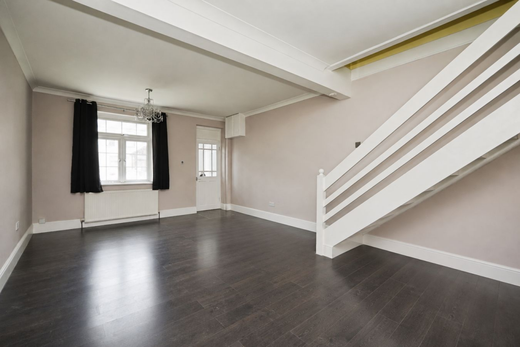 House in Canterbury - View 3