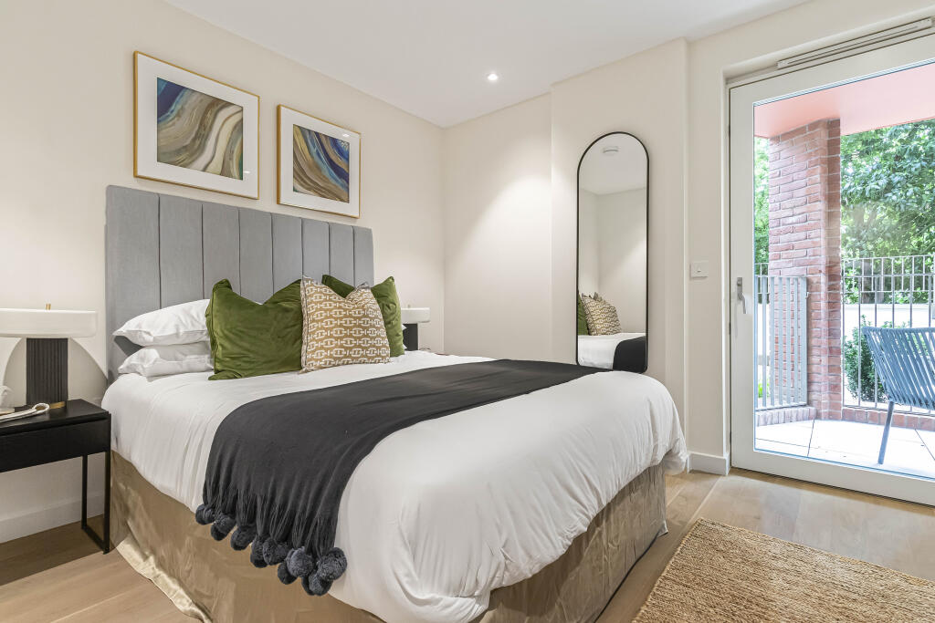Apartment in London - More
