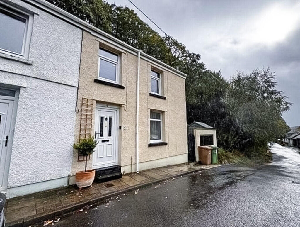 Main image of property: Deri Newydd, Deri, Bargoed