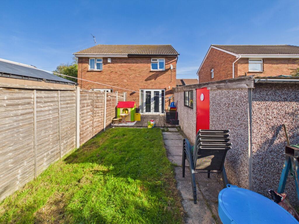 House in Sutton, Kingston upon Hull - More