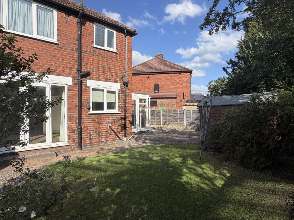 House in Oldham, Chadderton - View 3
