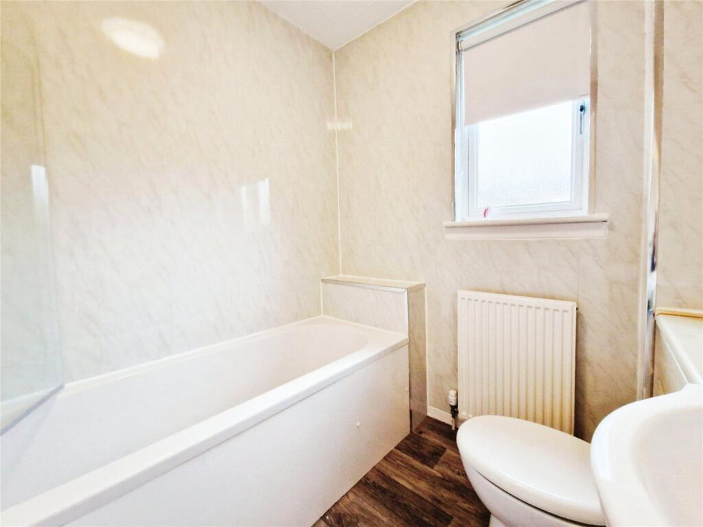 House in Glasgow, South Lanarkshire - View 5