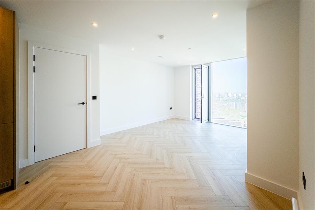 Main image of property: Bankside, Colliers Yard, M3