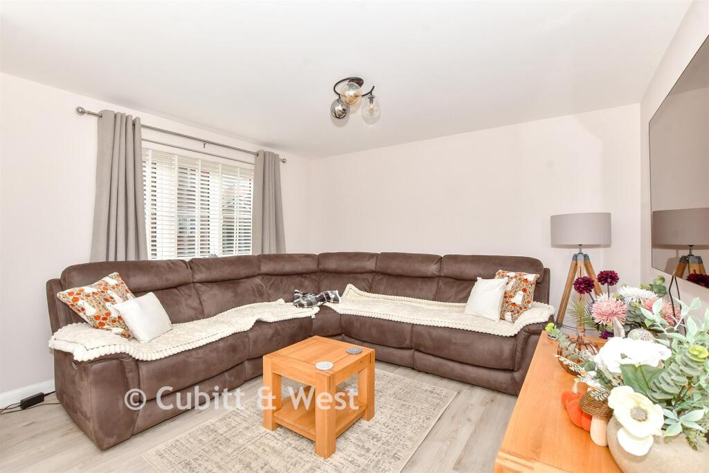 House in Brighton - View 5