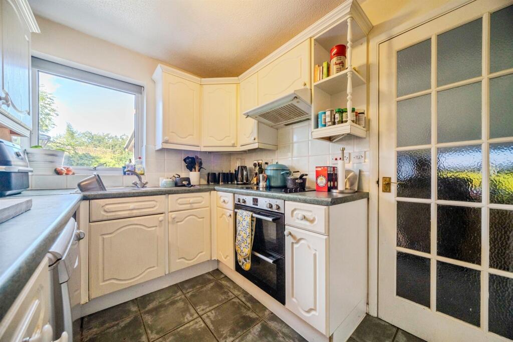 House in Stony Stratford, City of Milton Keynes - View 3