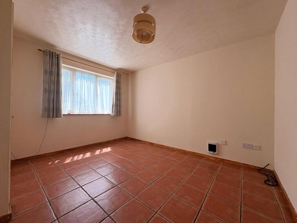 House in Daventry, West Northamptonshire - View 2