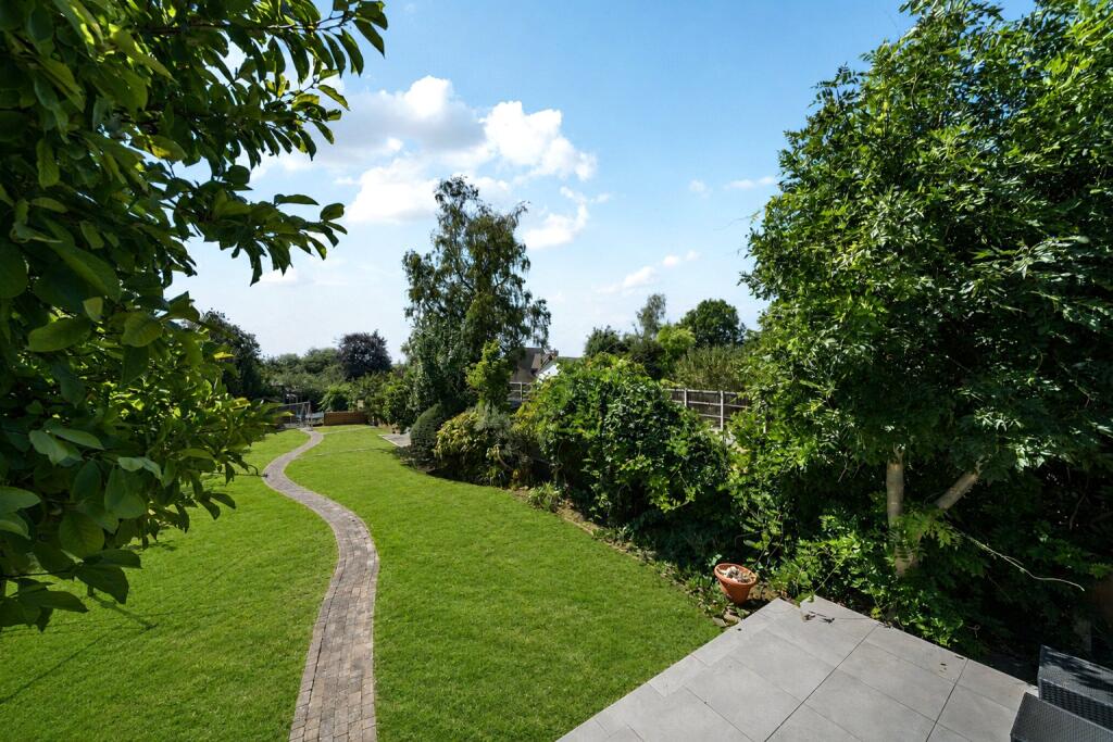 House in London - View 4