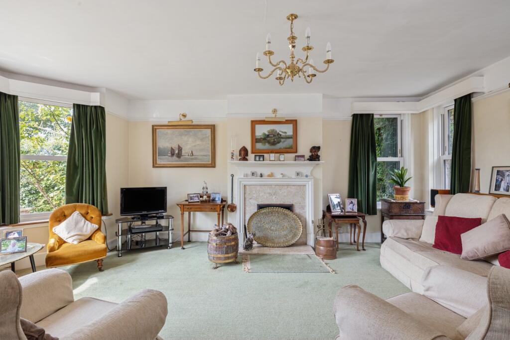 House in Guildford - View 3