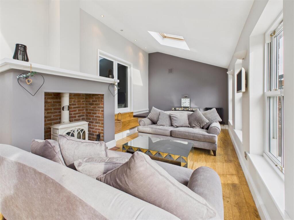 House in North Ferriby, East Riding of Yorkshire - View 4
