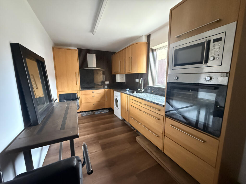 Main image of property: Toll Bar Road, Warrington, WA2