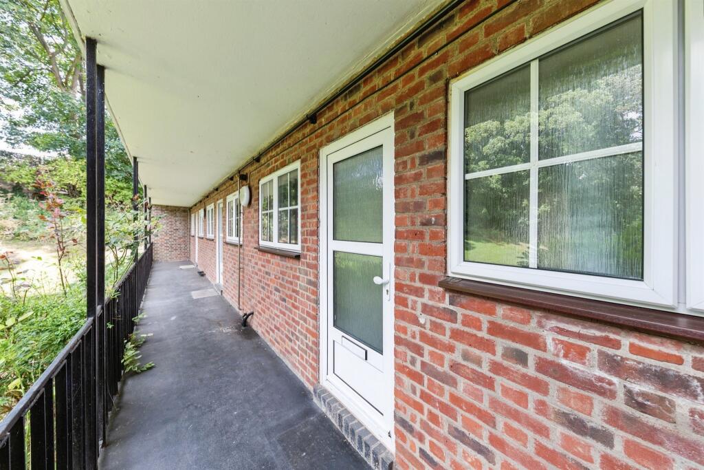 Additional image 13 of Park Close, Hatfield