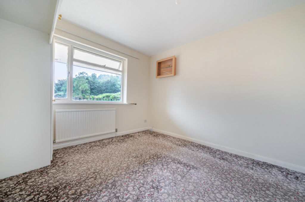 Apartment in Guildford - More