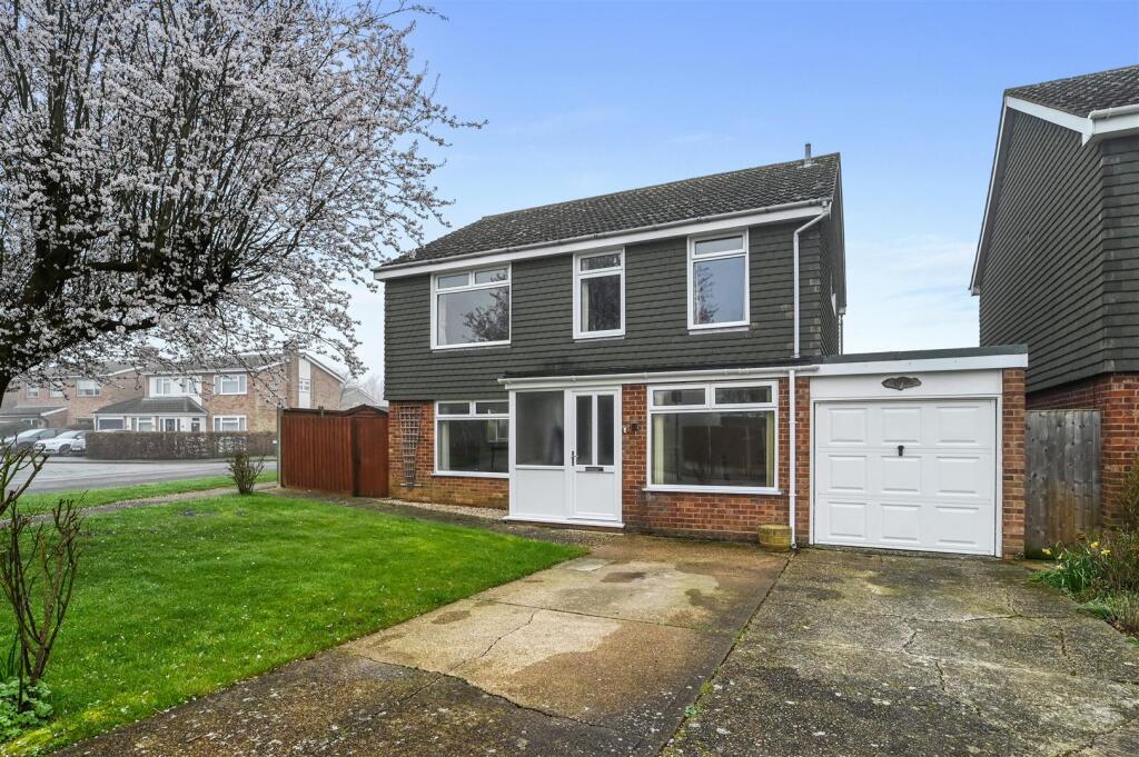 Main image of property: Tawney Close, Capel St Mary