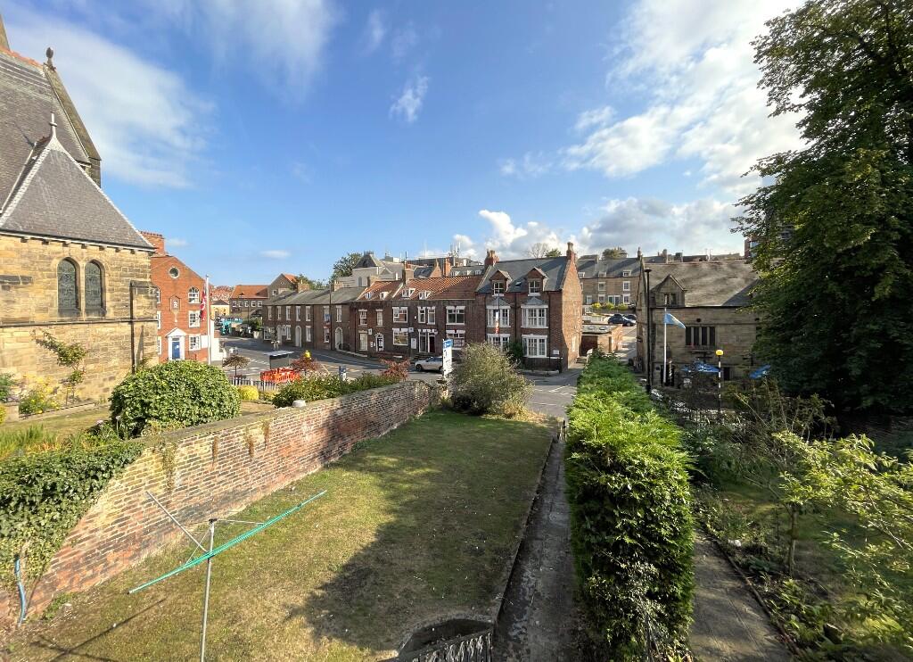 26 Bagdale, Whitby, North Yorkshire, YO21 photo 3