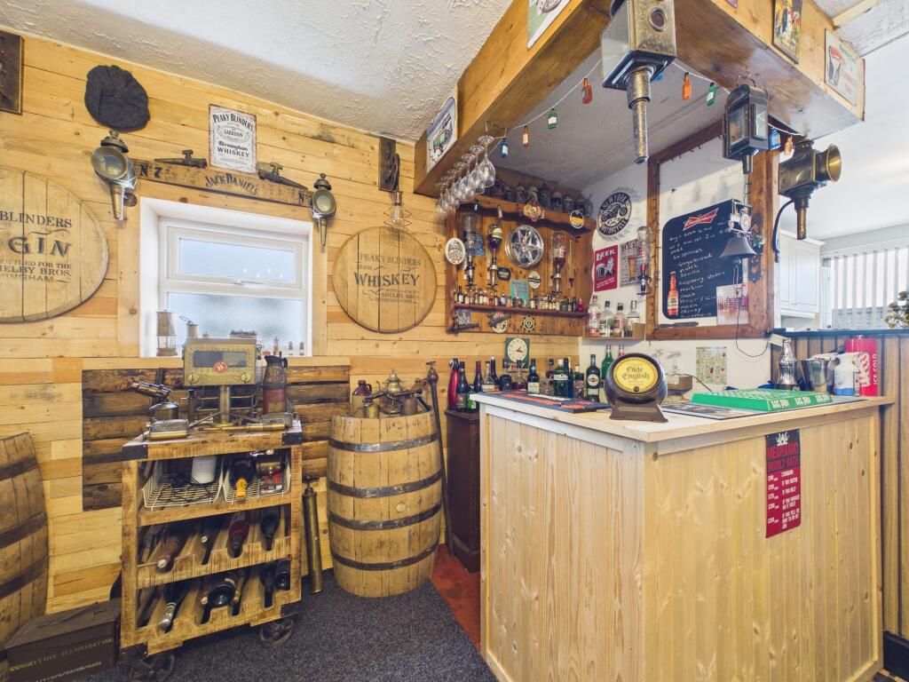 House in West Lancashire, Skelmersdale - More