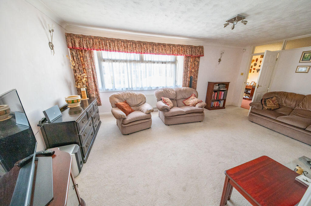 House in Havant, Hampshire - View 5