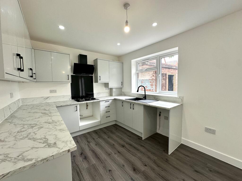 House in Walsall - View 4