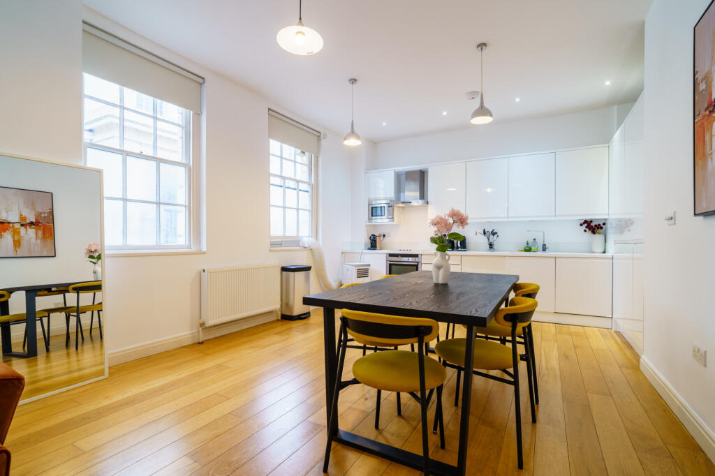 2 bedroom maisonette for rent