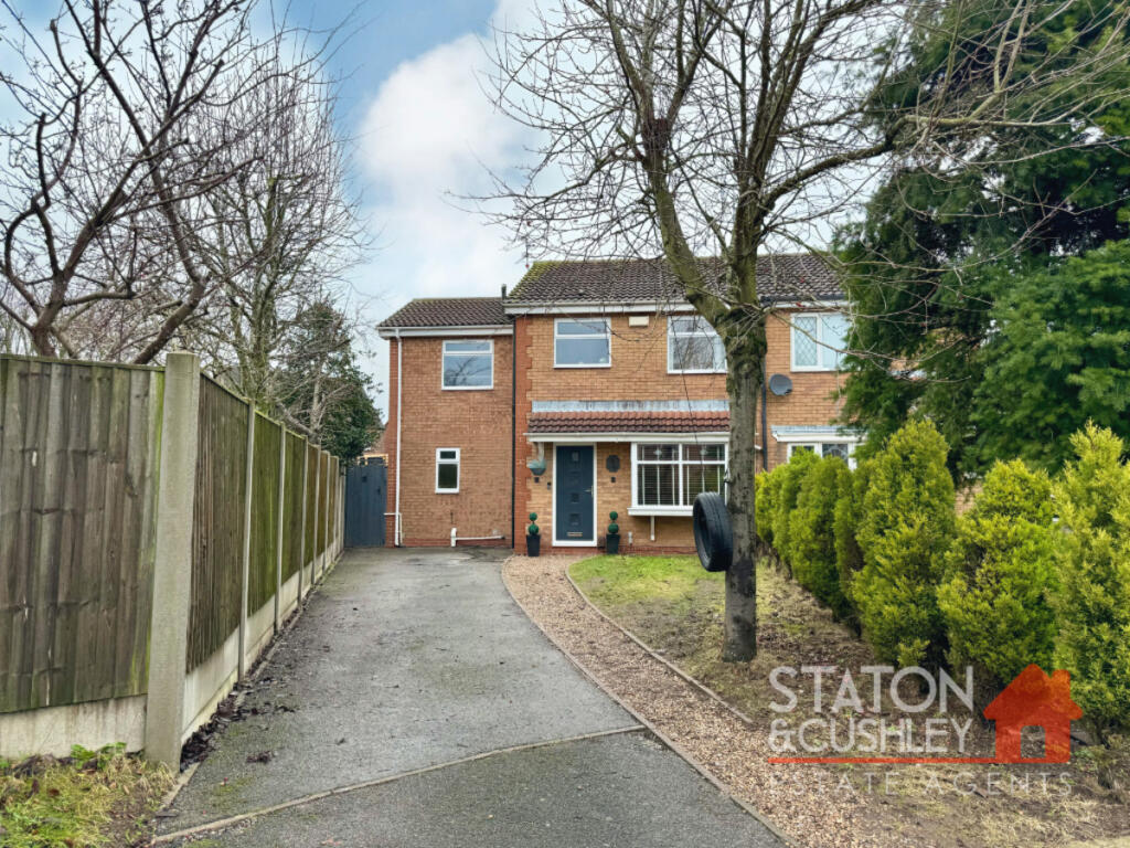 4-bed semi-detached on Wentworth Close, Forest Town, NG19, £240,000