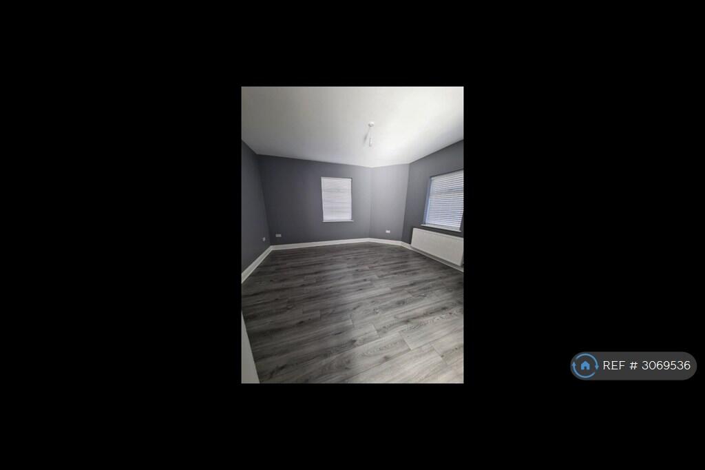 House in Lancaster - View 2