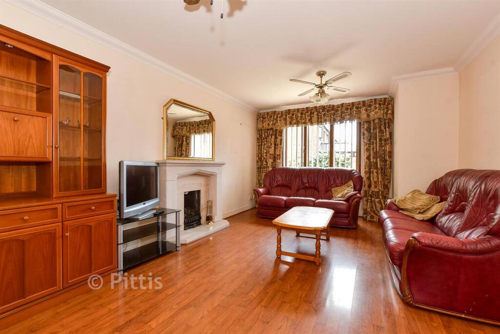 Sovereign Way, Ryde, Isle of Wight - View 4