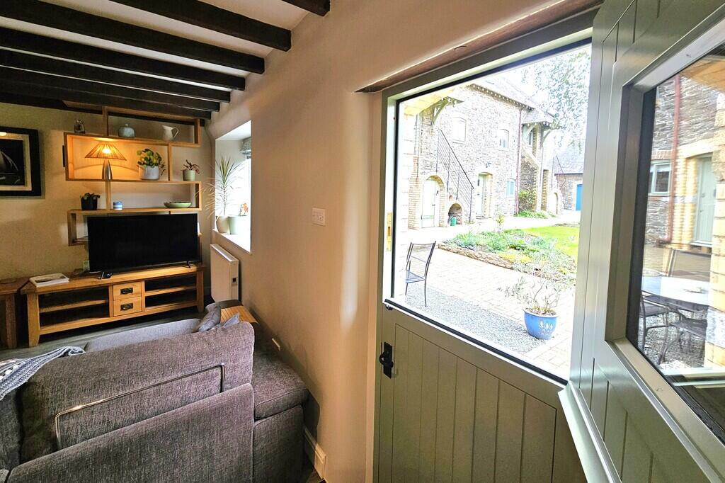 House in Plymouth - View 4