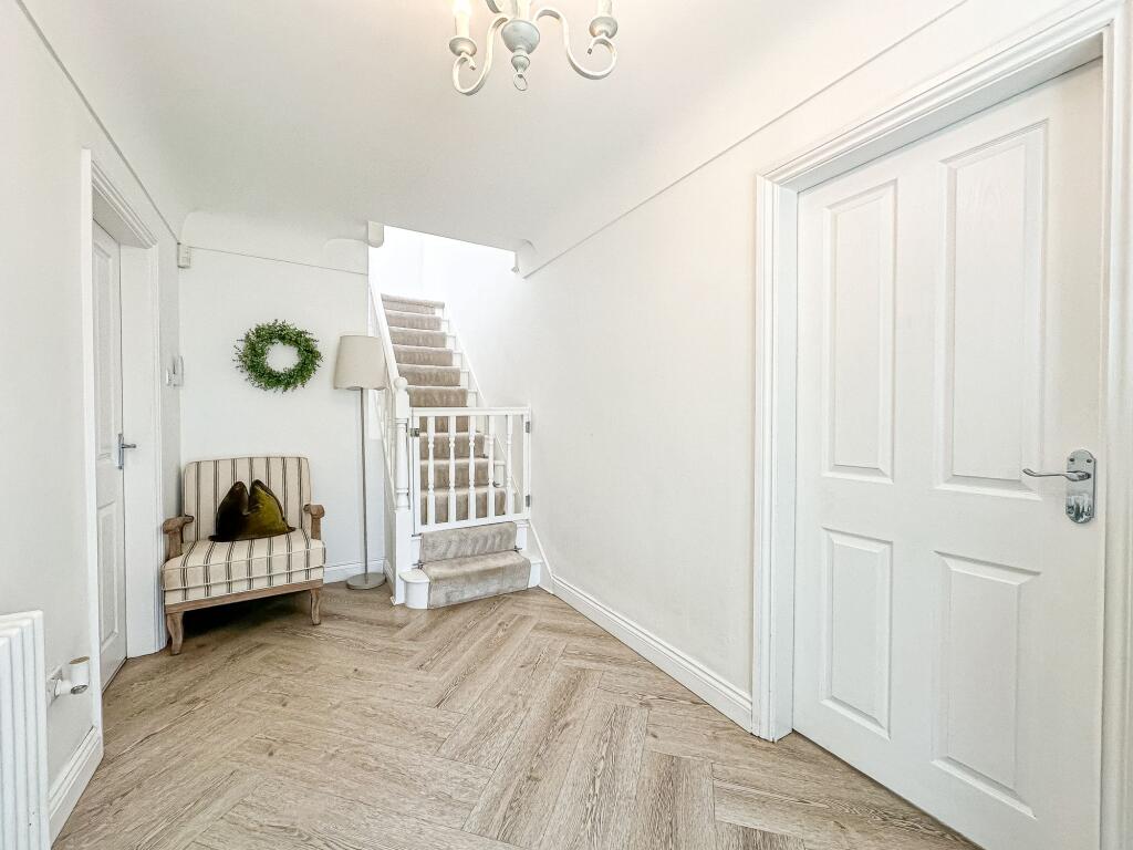 Telegraph Road, Heswall, CH60 - View 5