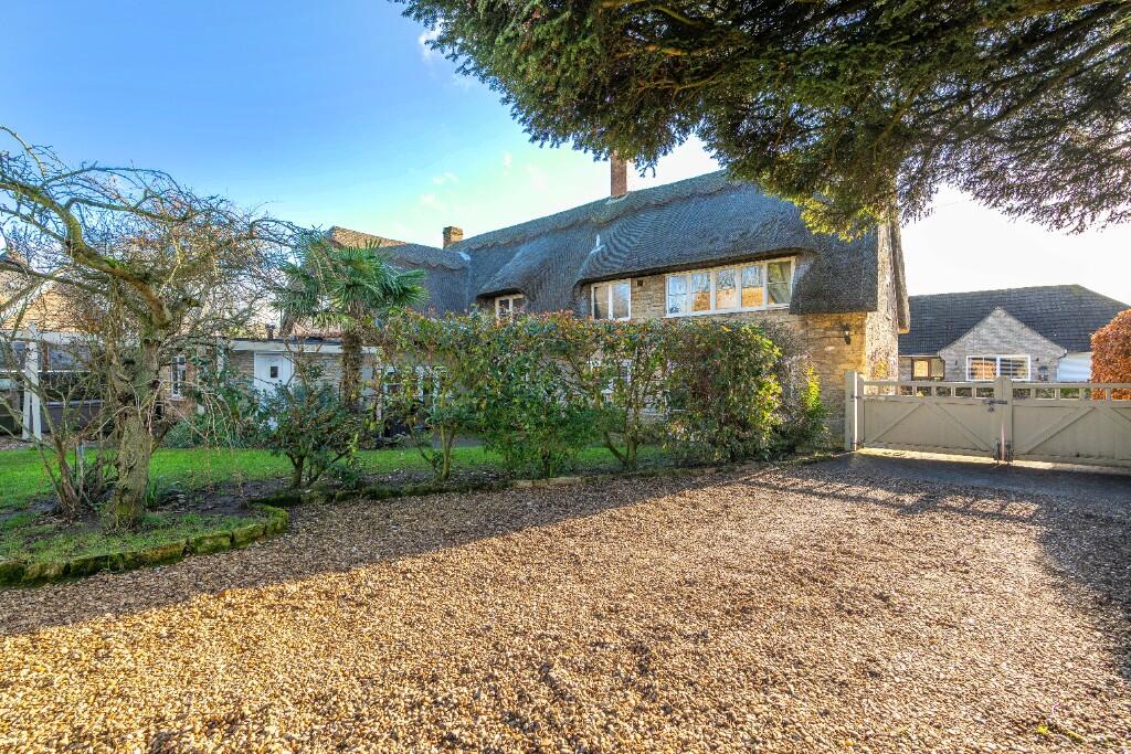 Church Street, Northborough, PE6 photo 4