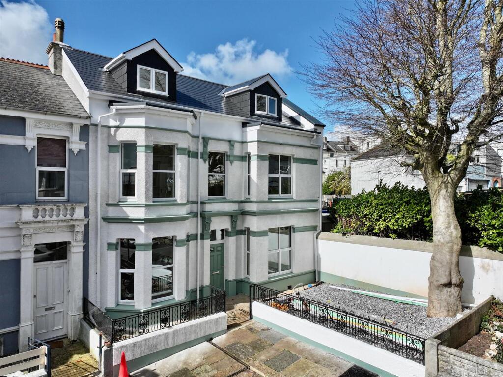 Main image of property: Lipson, Plymouth