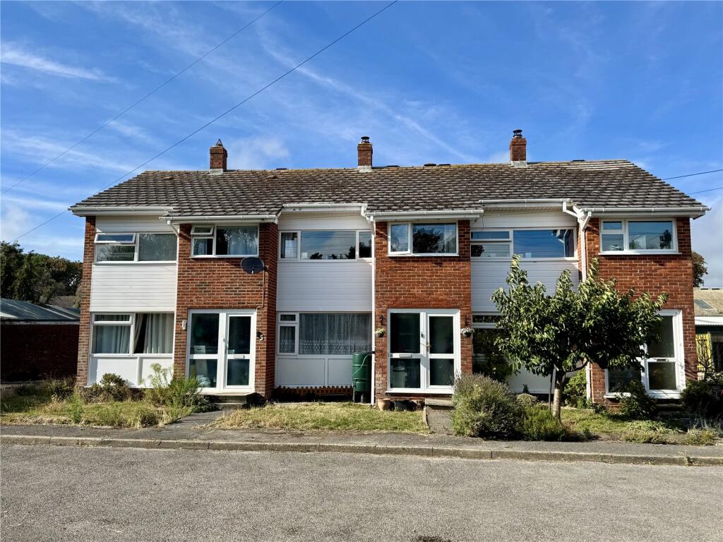 Main image of property: Manor Farm Close, New Milton, Hampshire, BH25