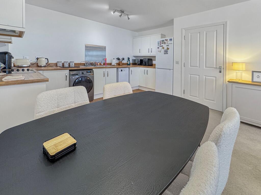 Apartment in East Cowes, Isle of Wight - More