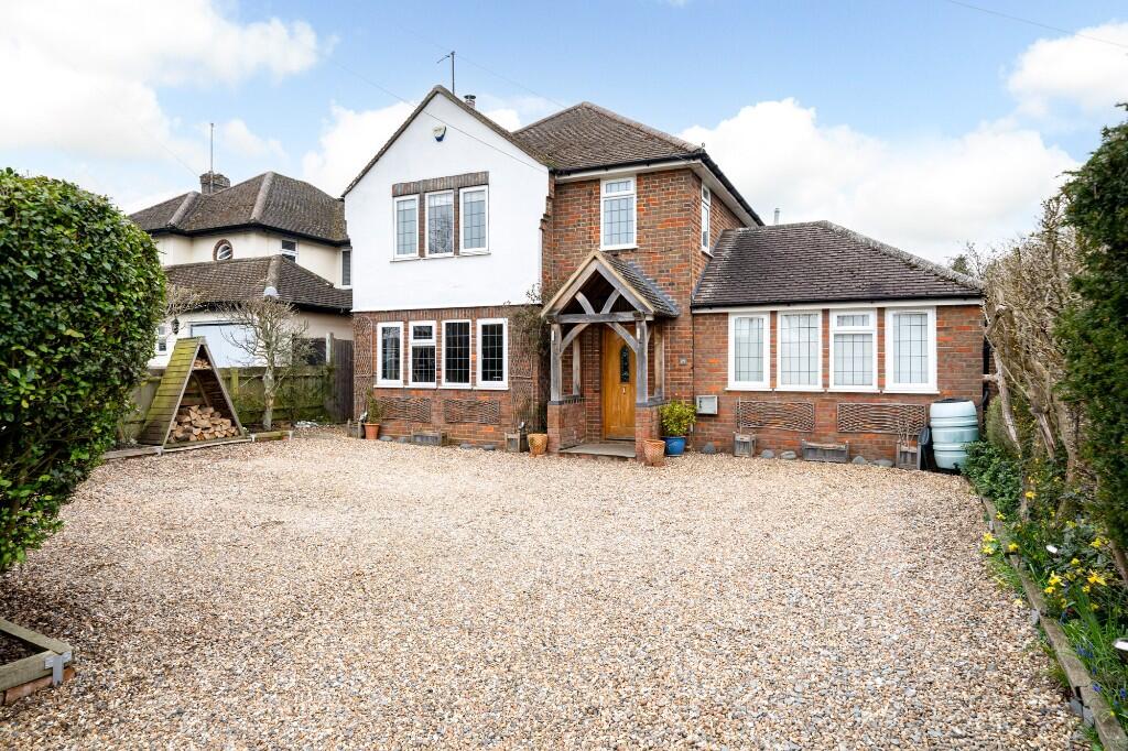Main image of property: Wendover Way, Aylesbury, Bucks, HP21 7PP