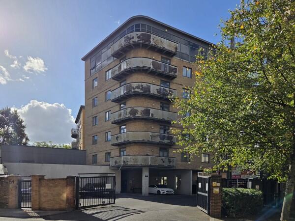 2-bed flat on Flat 1 54 Peckham Grove, London, £180,000