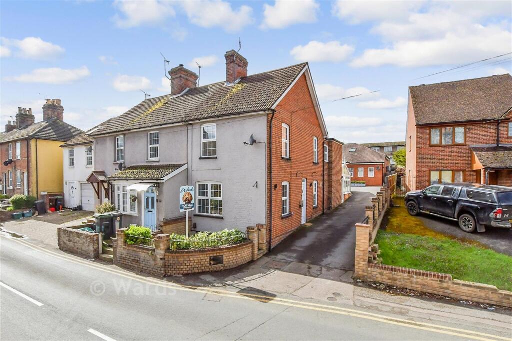 Main image of property: New Hythe Lane, Larkfield, Aylesford, Kent