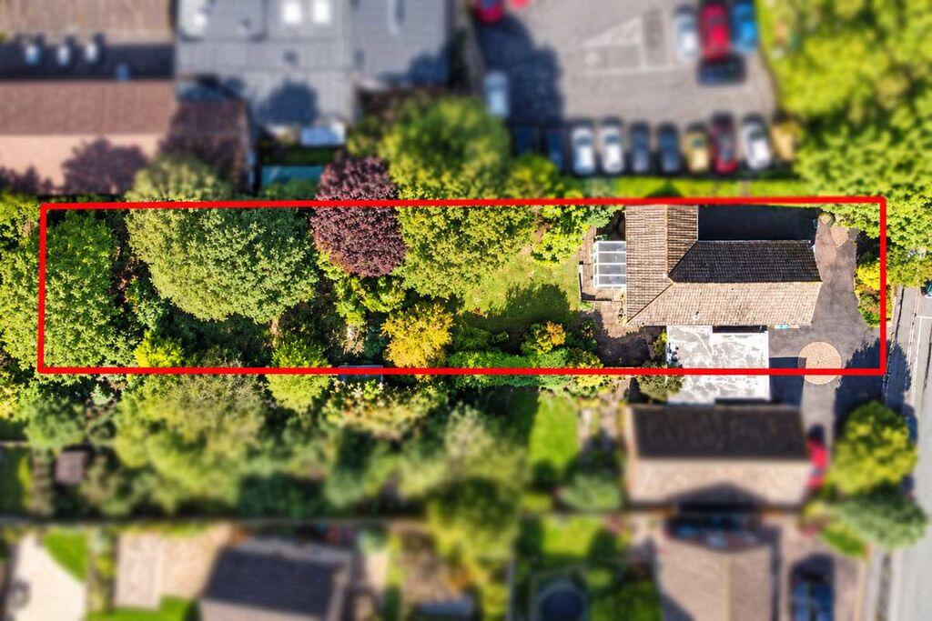 House in Lichfield, Burntwood - View 3