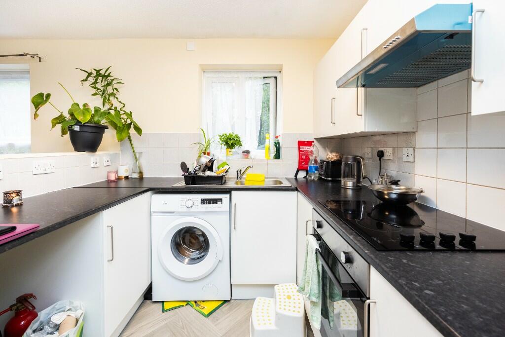 Tollgate Road, London, E6 photo 2