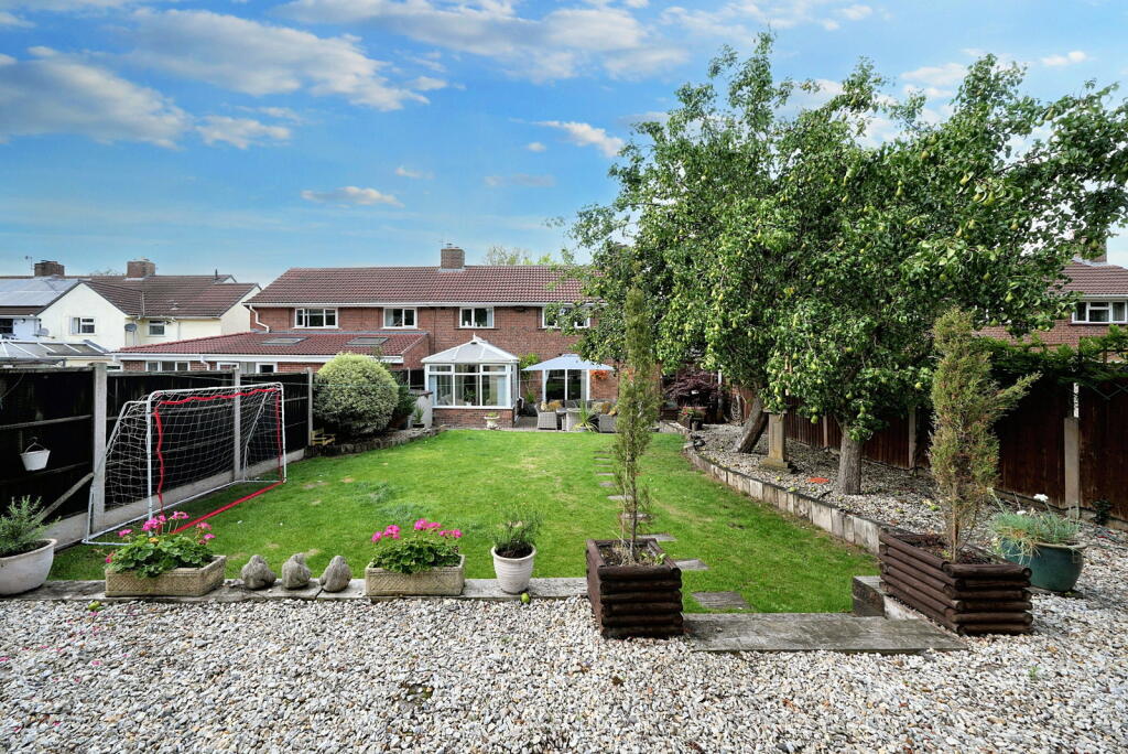 Hilton Road, Featherstone, Wolverhampton photo 4