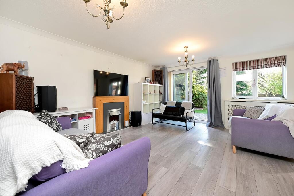 House in Basingstoke and Deane, Cufaude Village, Chineham - View 2