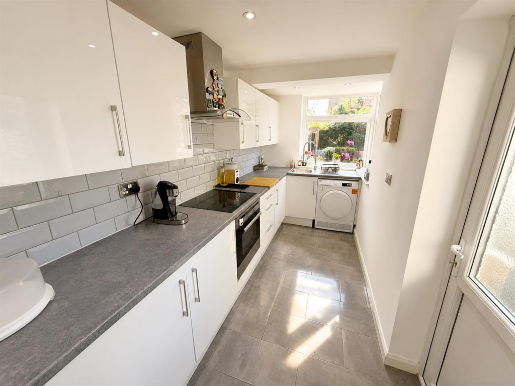 House in Pensby, Liverpool City Region - View 5