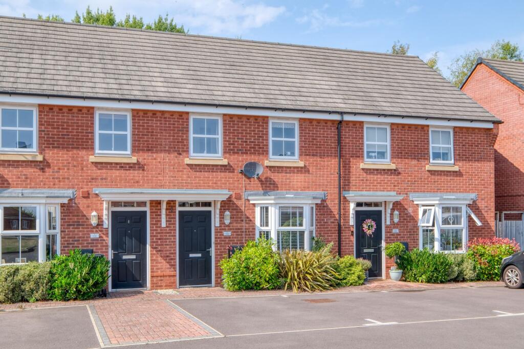 3-bed terraced on Lickey Close, Baggeridge, Dudley, DY3 4BN, £280,000