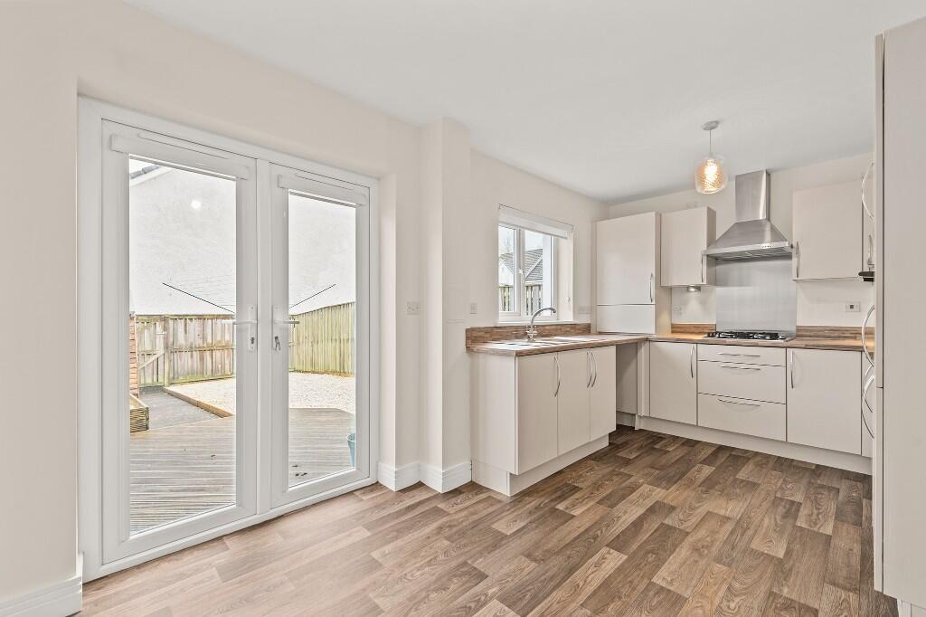 House in Larbert, Kinnaird Village - More