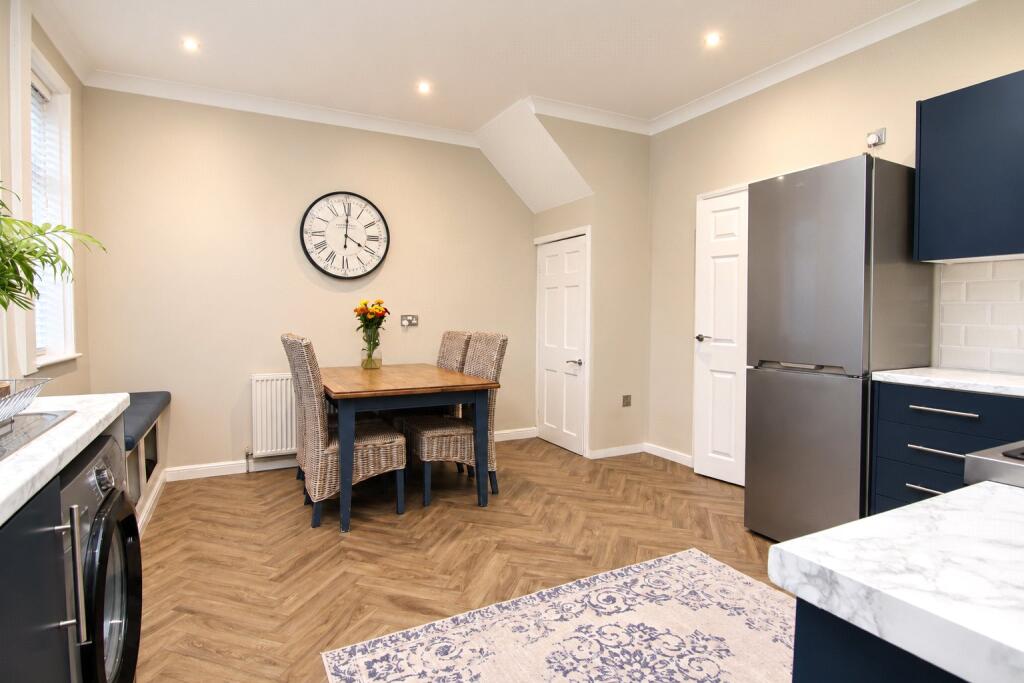 Keighley Road, Cross Hills, BD20 photo 3