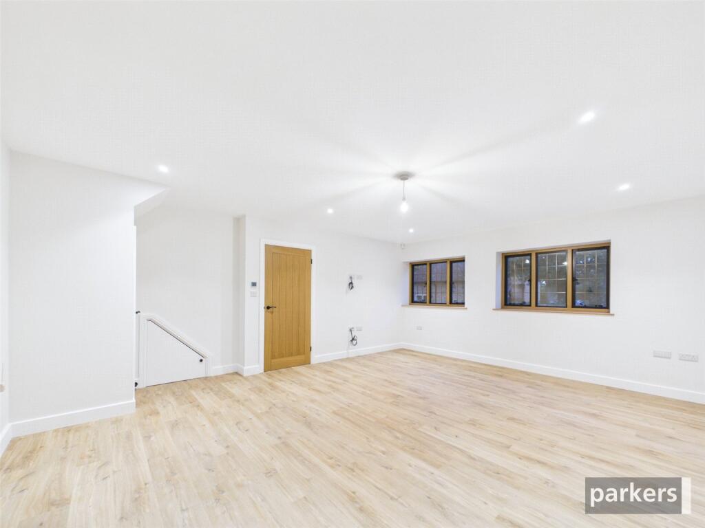 House in Reading - View 4